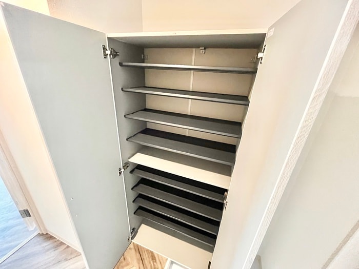 物件内観写真11　(靴箱)