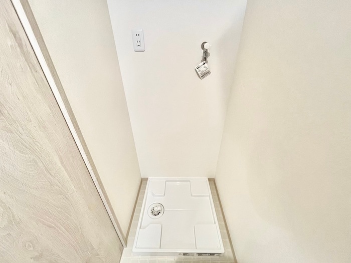 物件内観写真15　(洗濯機置場)