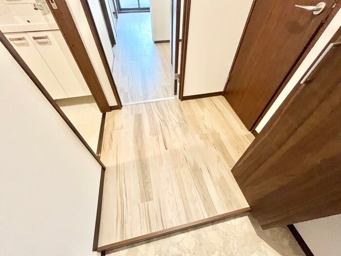 物件内観写真20　(廊下)