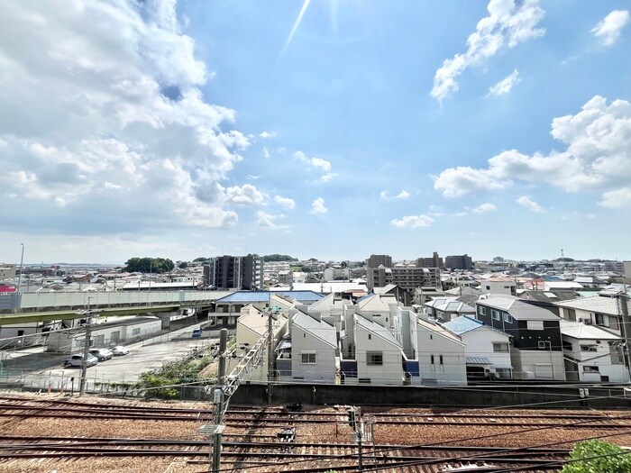 物件内観写真22　(室内からの展望)