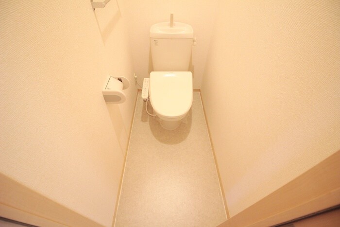 物件内観写真9　(トイレ)