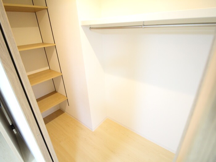 物件内観写真19　(収納)