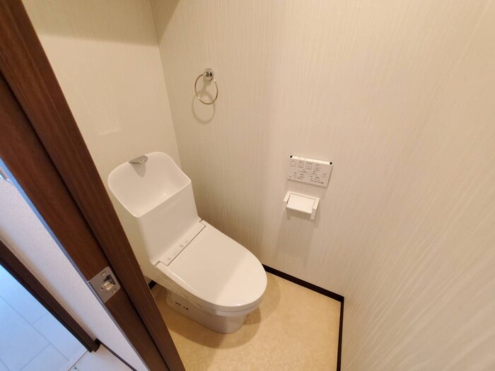 物件内観写真16　(トイレ)