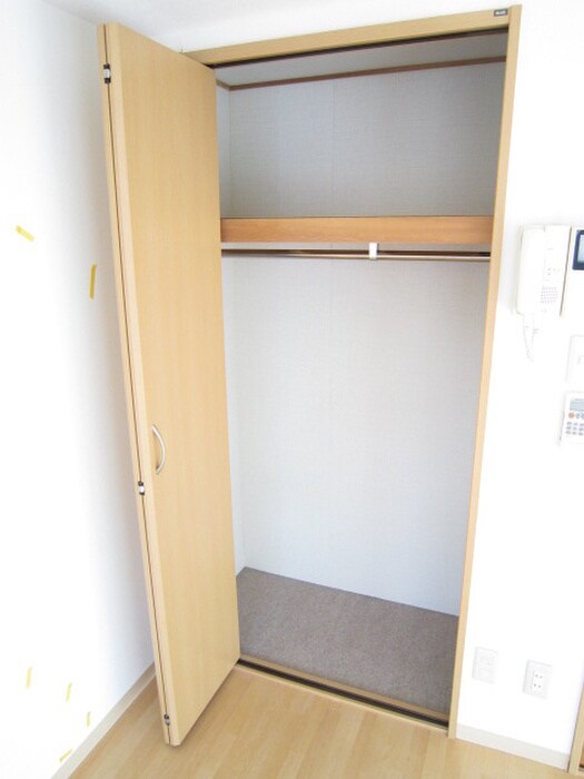 物件内観写真13　(収納)