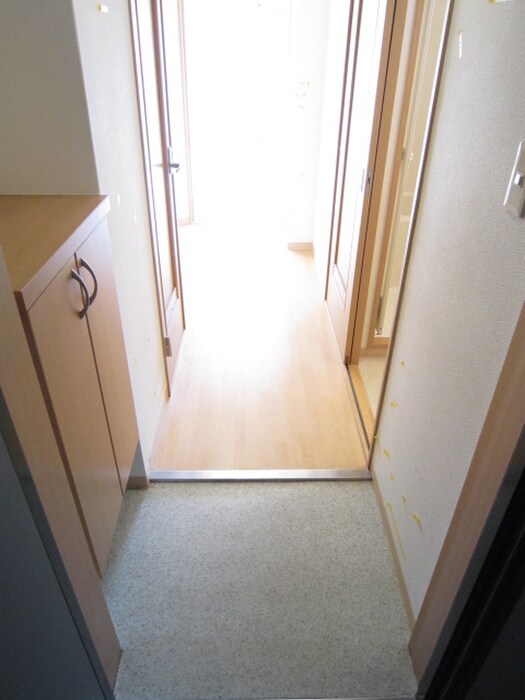 物件内観写真16　(廊下)
