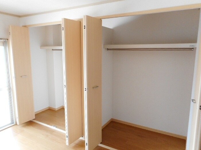 物件内観写真13　(収納)