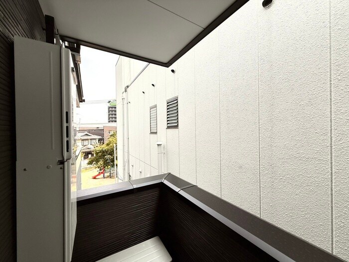 物件内観写真16　(室内からの展望)