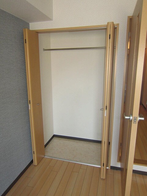 物件内観写真13　(収納)