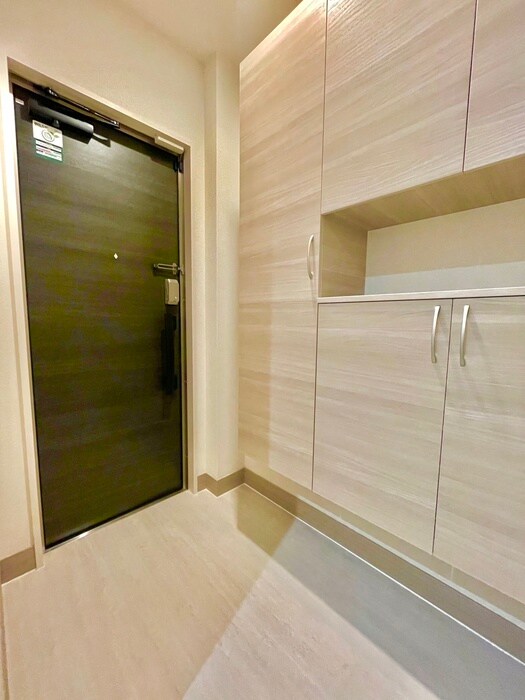 物件内観写真15　(玄関)