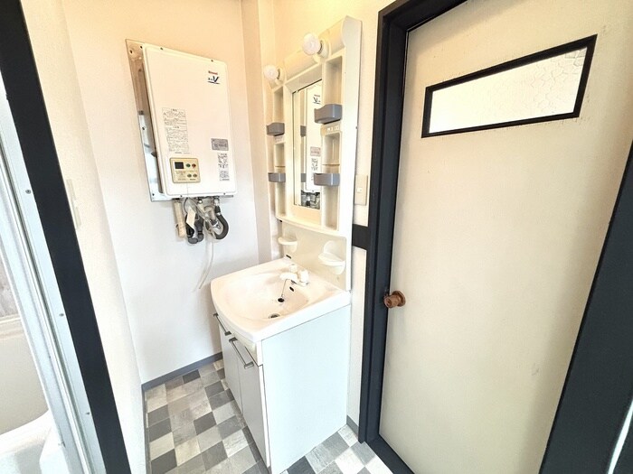 物件内観写真4　(洗面)
