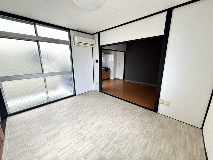 物件内観写真8　(居室)