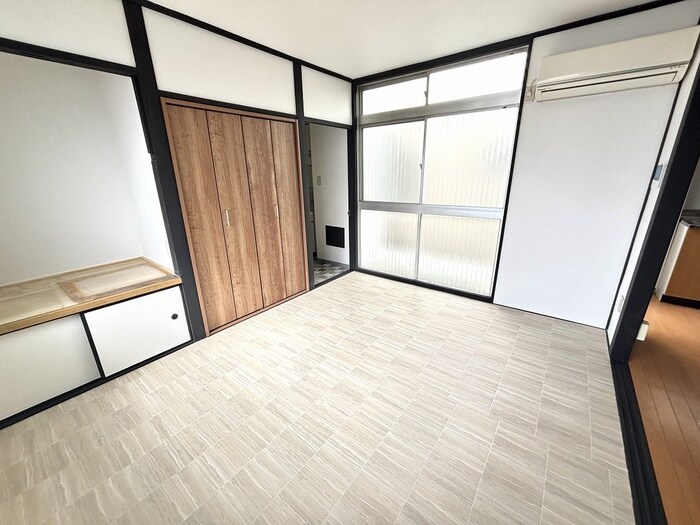 物件内観写真9　(居室)