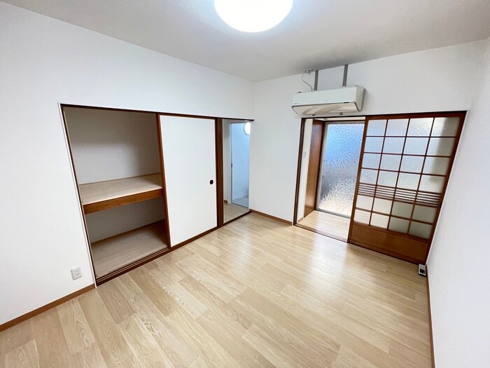 物件内観写真8　(居室)