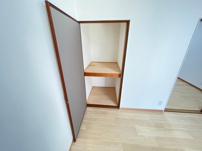 物件内観写真9　(収納)