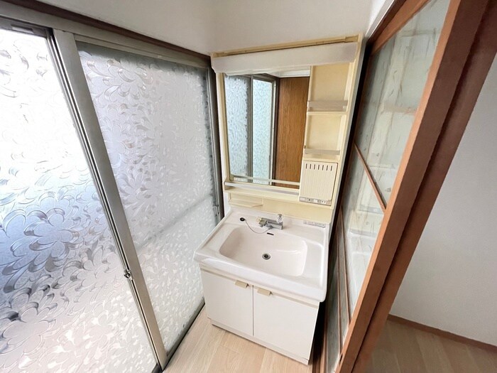 物件内観写真14　(洗面)