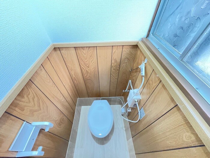 物件内観写真14　(トイレ)