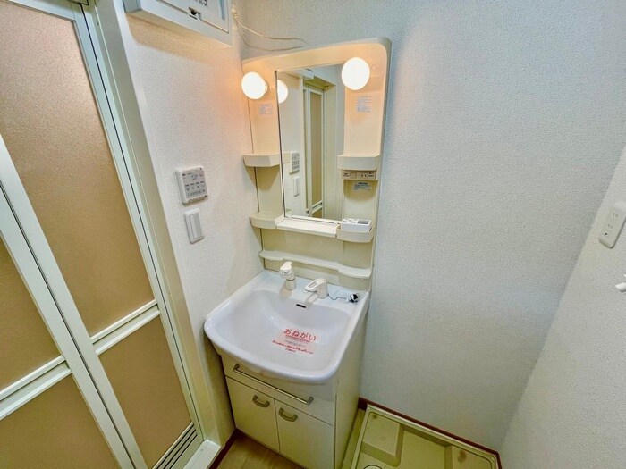 物件内観写真11　(洗面)