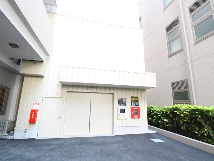 物件外観写真4　(駐車場)