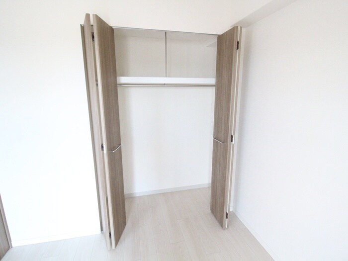 物件内観写真10　(収納)