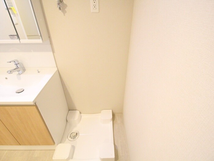 物件内観写真14　(洗濯機置場)