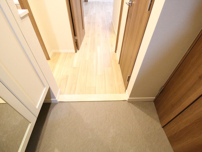 物件内観写真19　(玄関)