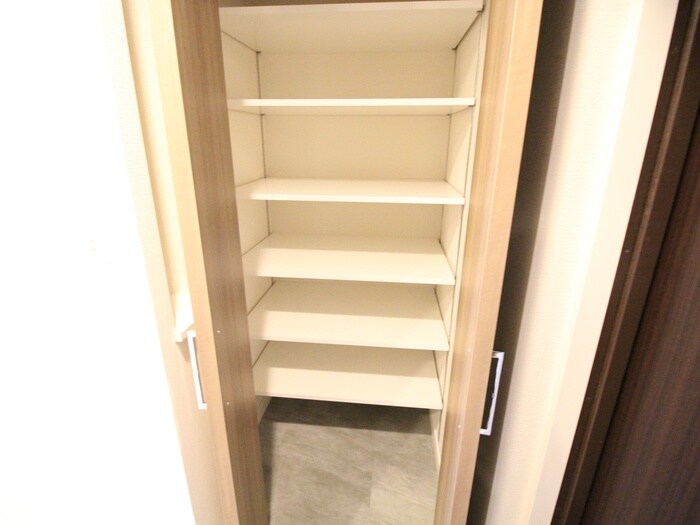 物件内観写真22　(収納)