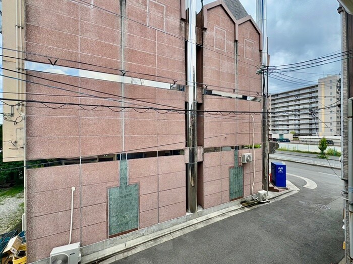 物件内観写真20　(室内からの展望)