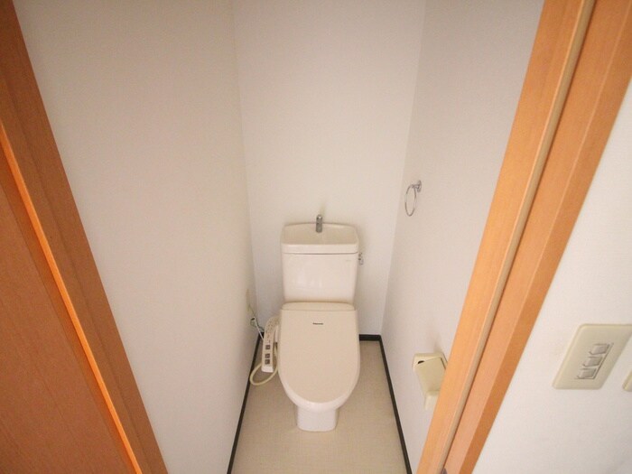 物件内観写真11　(トイレ)