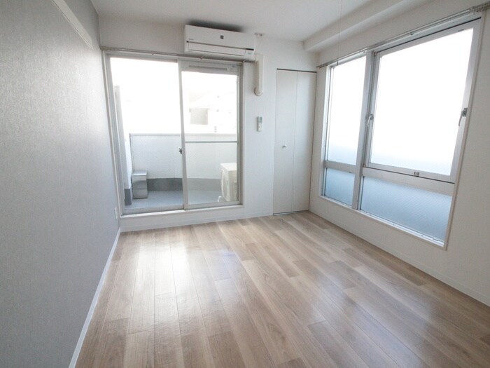 物件内観写真4　(居室)