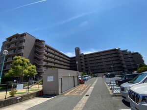 ｲﾄ-ﾋﾟｱ宇治ｸﾞﾗﾝﾋﾙｽﾞ（７１３）外観写真