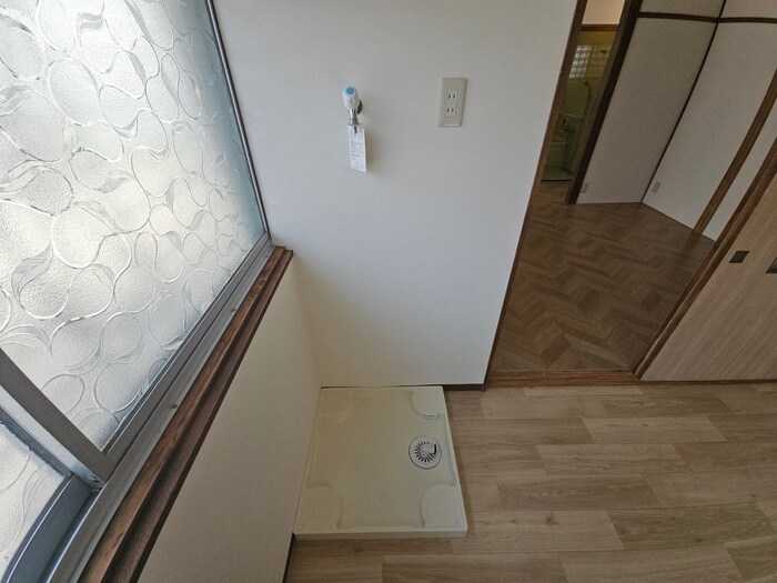 物件内観写真20　(洗濯機置場)