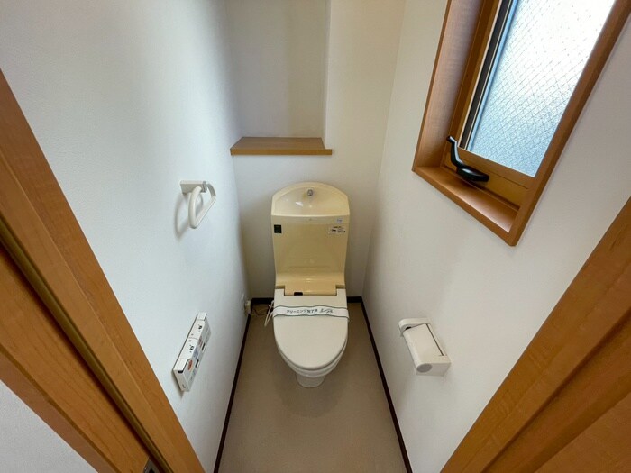 物件内観写真12　(トイレ)