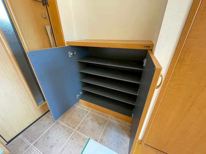 物件内観写真15　(靴箱)