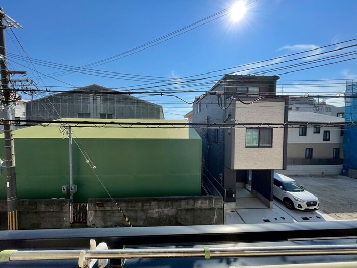 物件内観写真17　(室内からの展望)