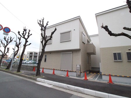 C.Monluxe（B号地)外観写真