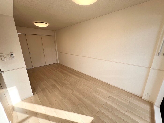 物件内観写真8　(居室)