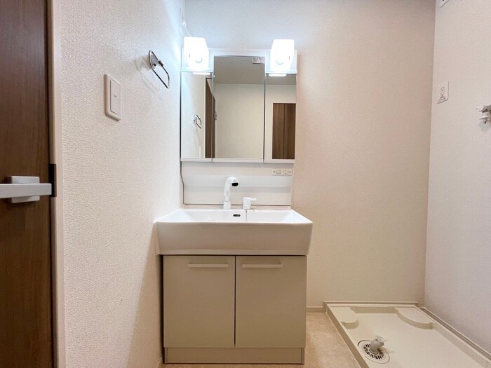 物件内観写真15　(洗面)