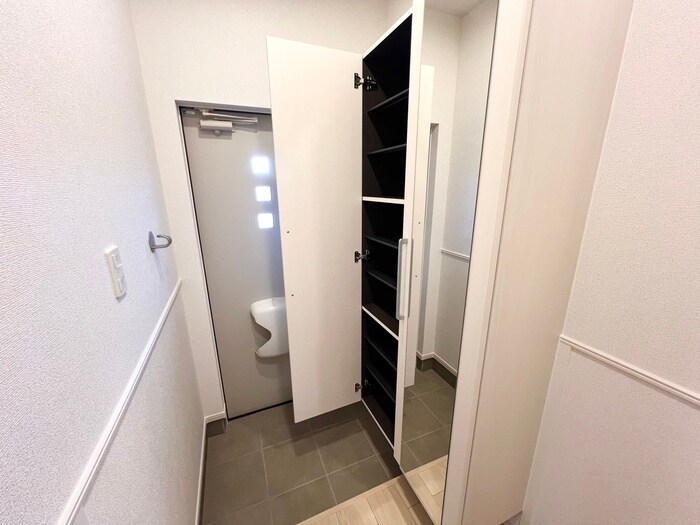 物件内観写真19　(靴箱)