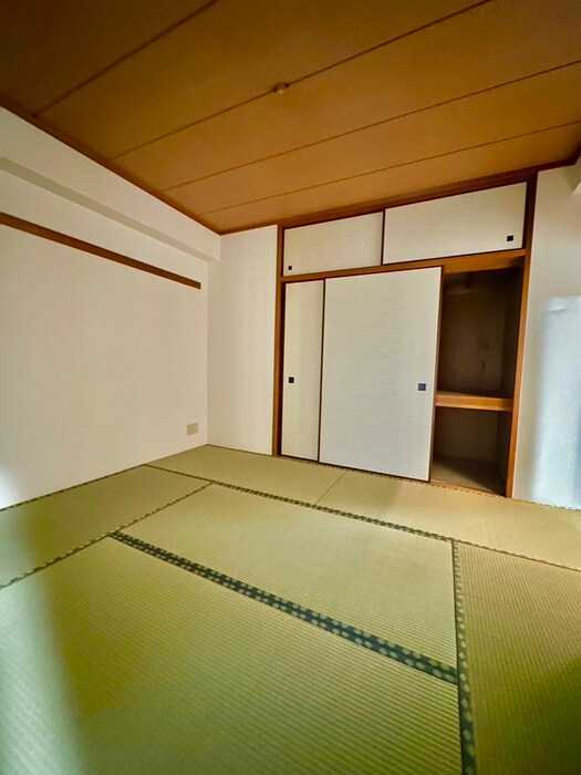 物件内観写真10　(居室)