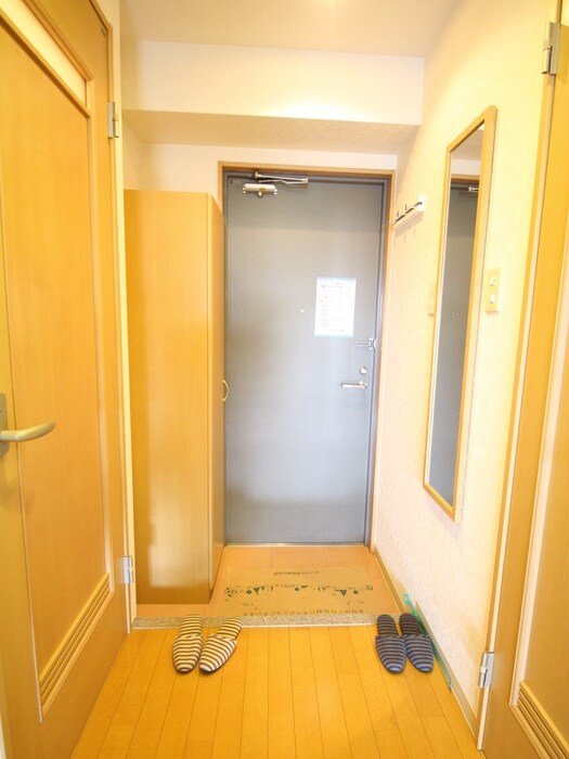 物件内観写真11　(玄関)