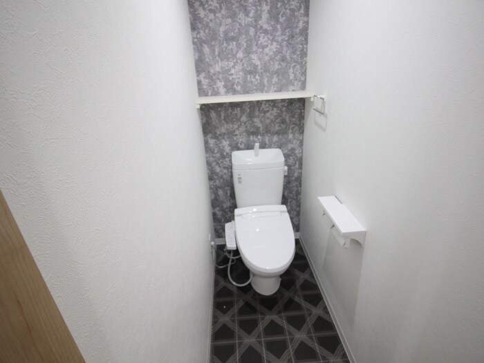 物件内観写真11　(トイレ)