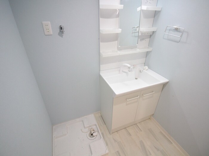 物件内観写真17　(洗濯機置場)