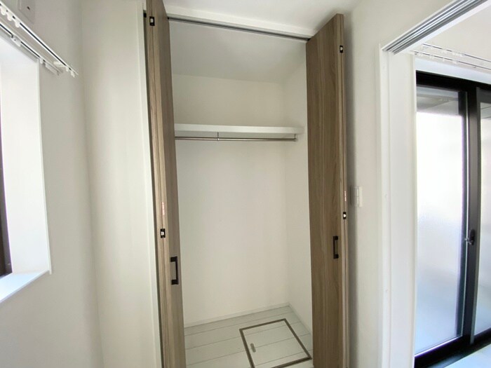物件内観写真13　(収納)