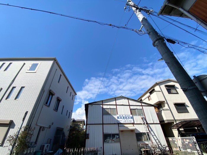 物件内観写真18　(室内からの展望)