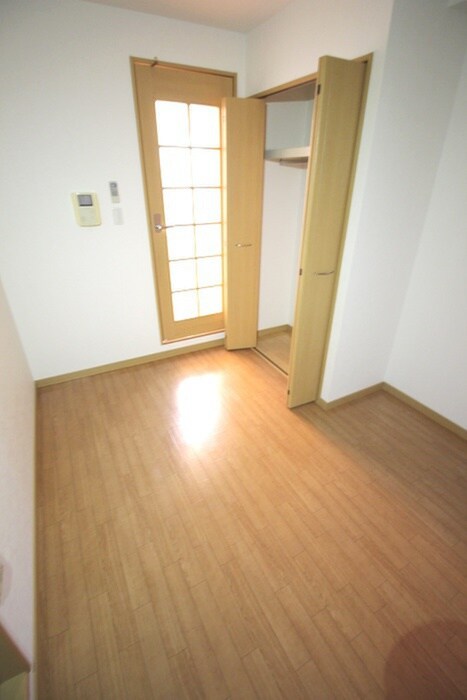 物件内観写真16　(居室)