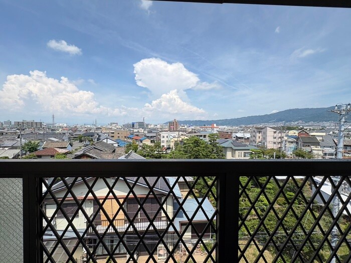 物件内観写真14　(室内からの展望)