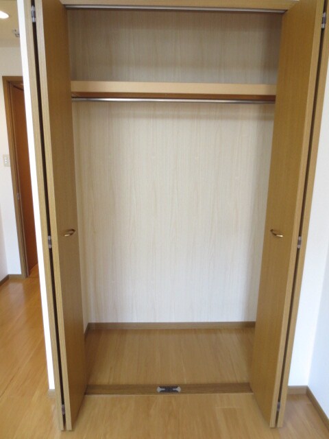 物件内観写真11　(収納)