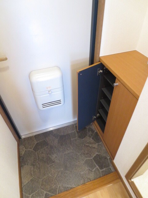 物件内観写真12　(靴箱)