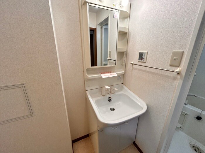 物件内観写真13　(洗面)