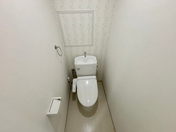 物件内観写真9　(トイレ)